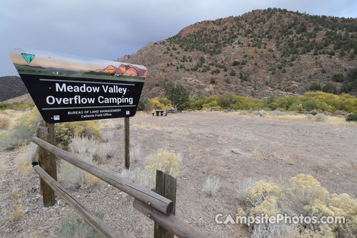 Meadow Valley Campground Overflow Parking Sign