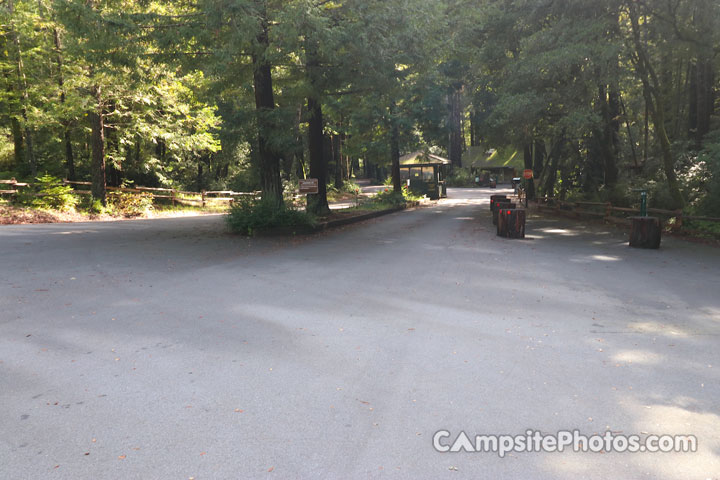 Memorial Park Entrance