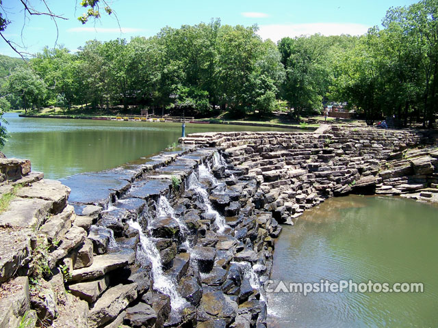 Devils Den State Park Scenic