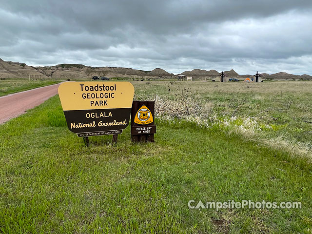 Toadstool Geologic Park Campground Sign