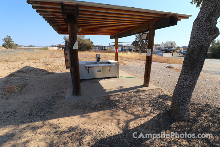 Blue Oaks Campground Fishing Cleaning Station