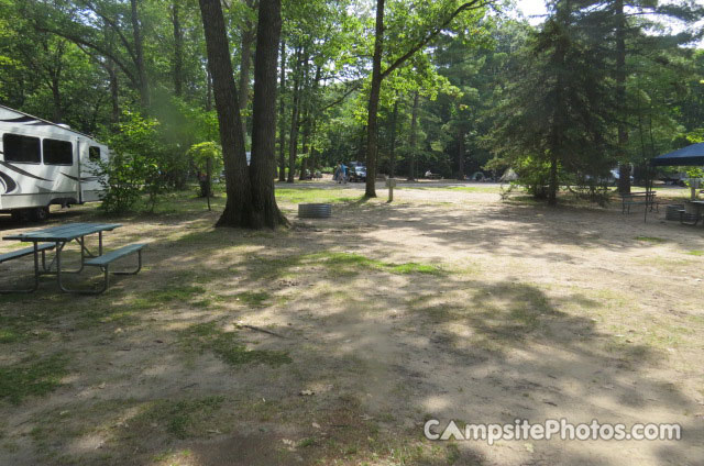 Otsego Lake State Park 089