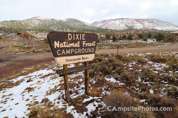 Honeycomb Rocks Campground Sign