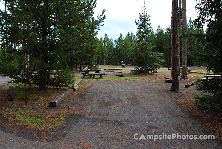 Yellowstone National Park Grant Village 026